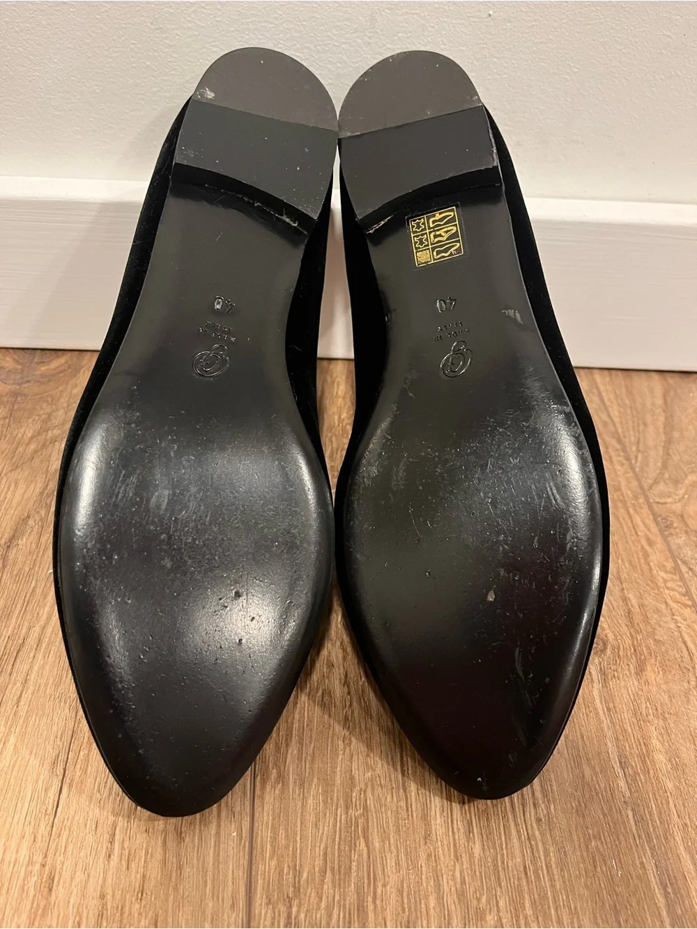 M. Gemi Petalo Loafer Black Velvet size 40 (US 9)